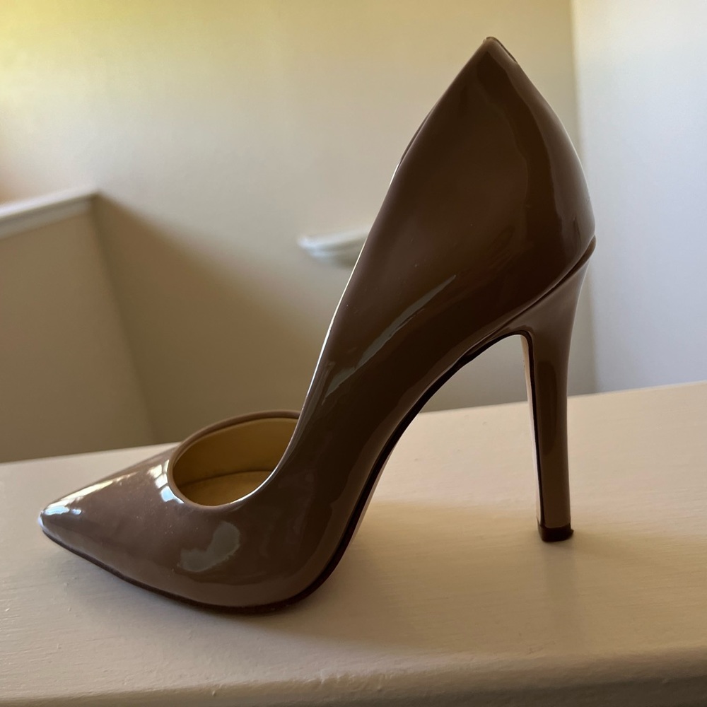 Jessica Simpson Prisma Pump